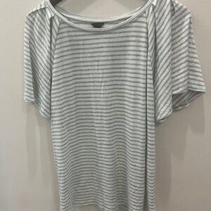 Ann Taylor Blue & White Flutter Sleeve Top Size XL
